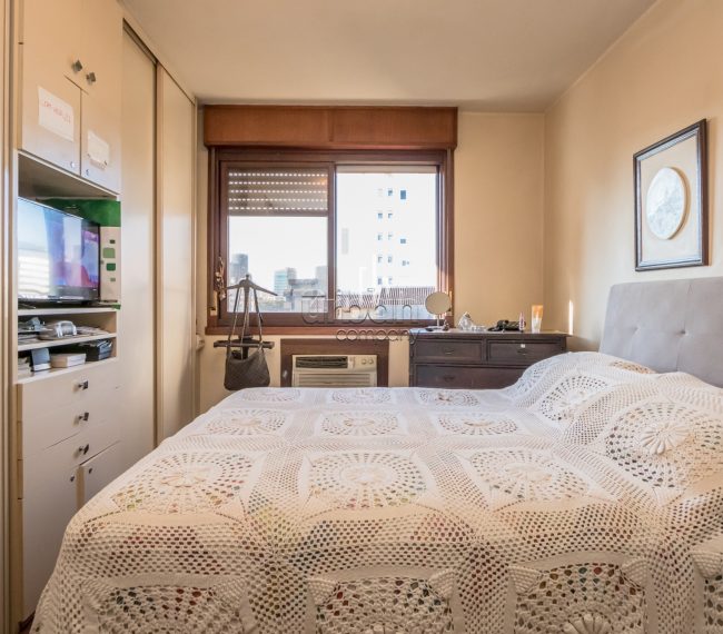 Cobertura com 335m², 4 quartos, 1 suíte, 2 vagas, no bairro Rio Branco em Porto Alegre