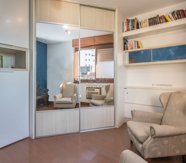 Cobertura com 335m², 4 quartos, 1 suíte, 2 vagas, no bairro Rio Branco em Porto Alegre