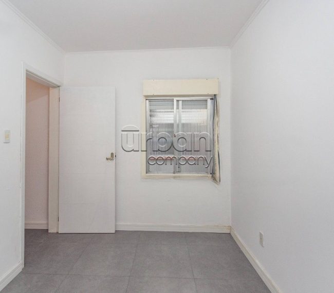 Casa com 157m², 3 quartos, 1 suíte, 2 vagas, no bairro Jardim Planalto em Porto Alegre