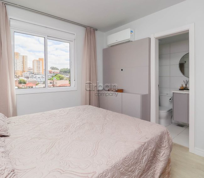 Apartamento com 74m², 3 quartos, 1 suíte, 1 vaga, no bairro Partenon em Porto Alegre