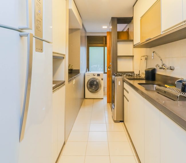 Apartamento com 82m², 3 quartos, 1 suíte, 2 vagas, no bairro Petrópolis em Porto Alegre