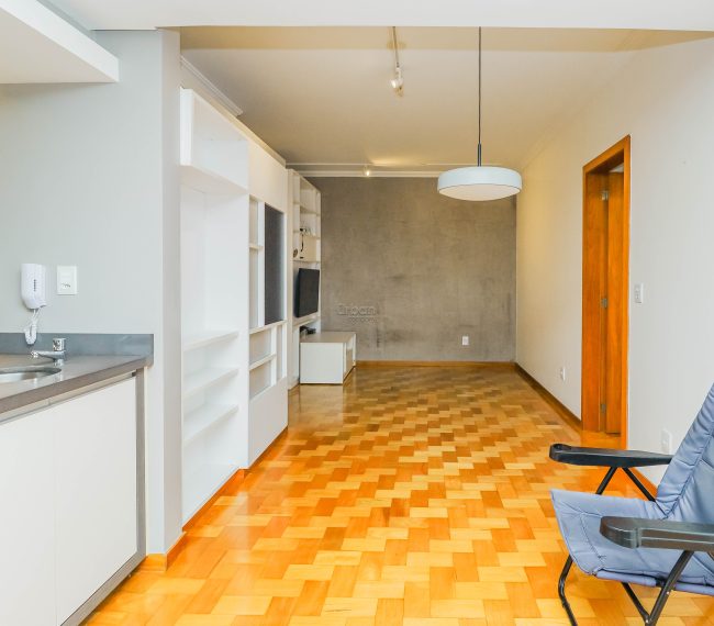 Apartamento com 82m², 3 quartos, 1 suíte, 2 vagas, no bairro Petrópolis em Porto Alegre