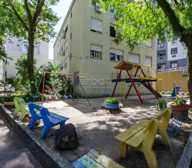 Apartamento com 58m², 2 quartos, no bairro Passo da Areia em Porto Alegre