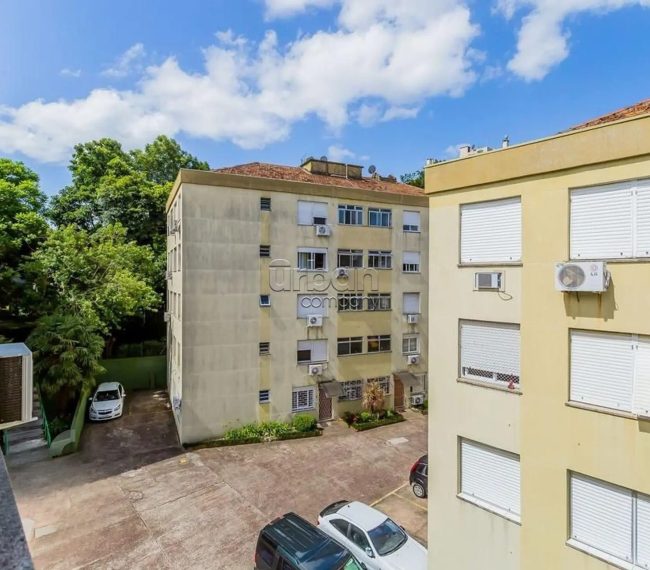 Apartamento com 58m², 2 quartos, no bairro Passo da Areia em Porto Alegre