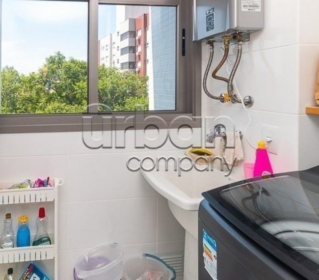 Apartamento com 105m², 3 quartos, 1 suíte, 2 vagas, no bairro Menino Deus em Porto Alegre