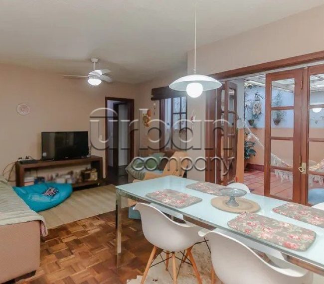 Apartamento Garden com 104m², 3 quartos, 1 suíte, 1 vaga, no bairro Auxiliadora em Porto Alegre