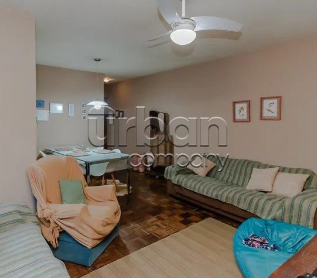 Apartamento Garden com 104m², 3 quartos, 1 suíte, 1 vaga, no bairro Auxiliadora em Porto Alegre