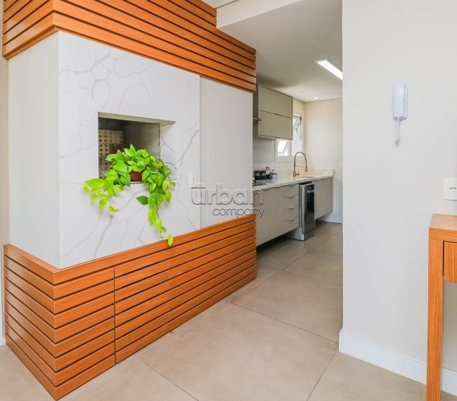 Apartamento com 108m², 3 quartos, 1 suíte, 2 vagas, no bairro Vila Ipiranga em Porto Alegre