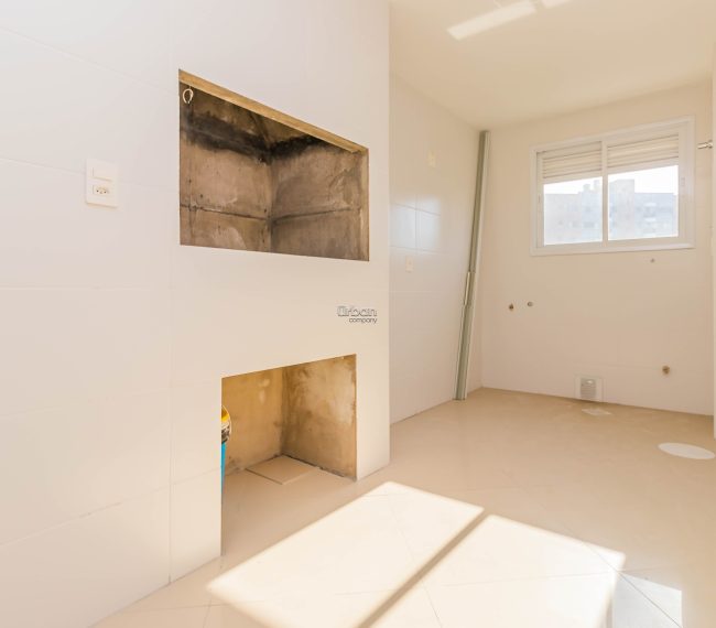 Apartamento com 115m², 3 quartos, 1 suíte, 4 vagas, no bairro Passo da Areia em Porto Alegre