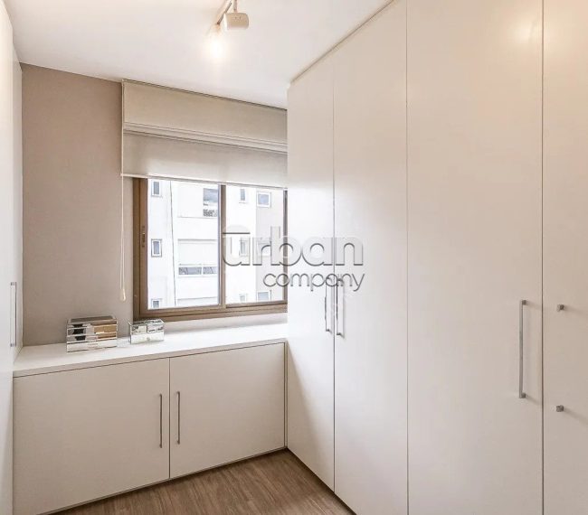 Apartamento com 98m², 3 quartos, 1 suíte, 2 vagas, no bairro Rio Branco em Porto Alegre