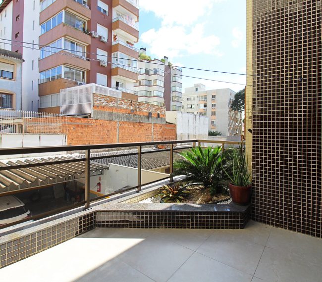 Apartamento Garden com 91m², 2 quartos, 1 suíte, 1 vaga, no bairro São João em Porto Alegre