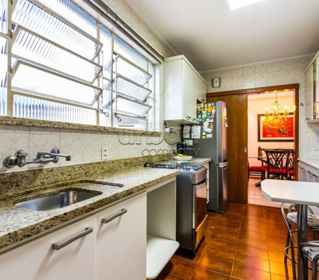 Apartamento com 86m², 2 quartos, 1 vaga, no bairro Jardim Lindóia em Porto Alegre