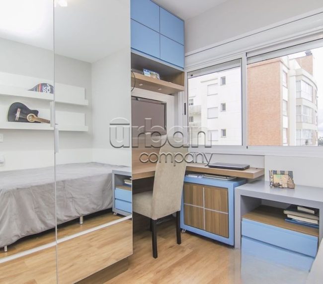 Apartamento com 162m², 3 quartos, 3 suítes, 2 vagas, no bairro Central Parque em Porto Alegre