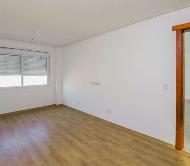 Apartamento com 95m², 1 quarto, 1 vaga, no bairro Passo da Areia em Porto Alegre