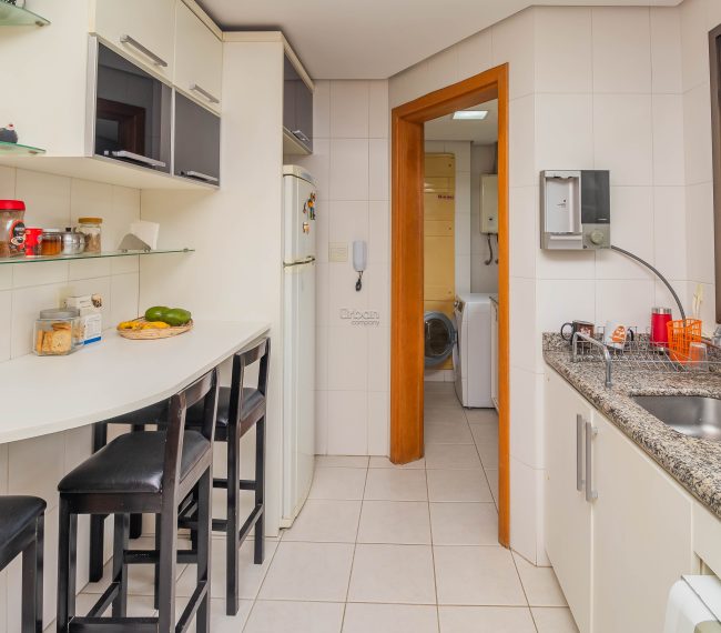 Apartamento com 114m², 3 quartos, 1 suíte, 2 vagas, no bairro Auxiliadora em Porto Alegre