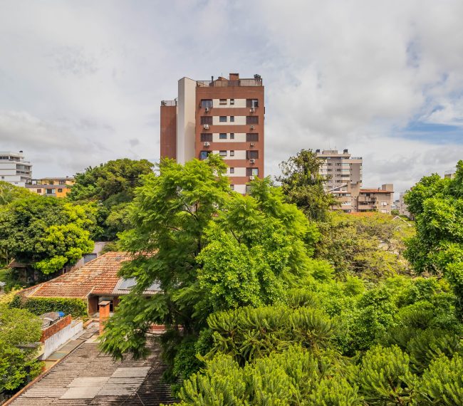 Apartamento com 114m², 3 quartos, 1 suíte, 2 vagas, no bairro Auxiliadora em Porto Alegre