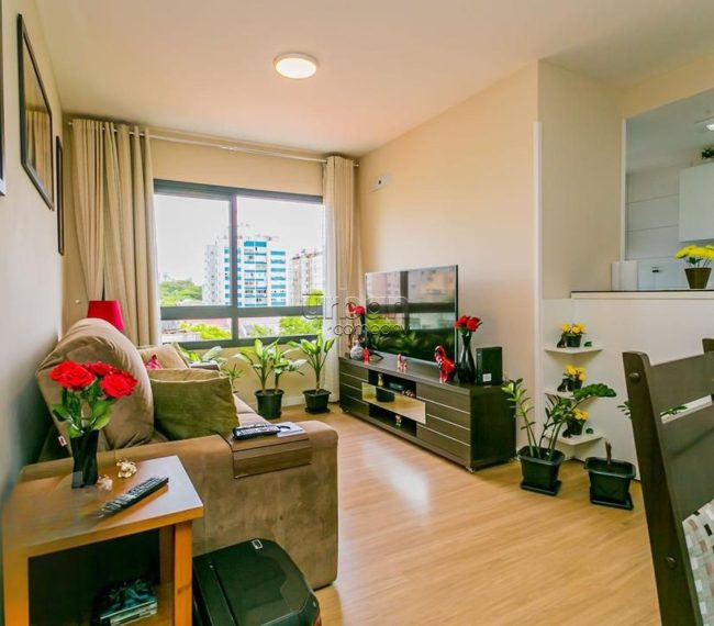 Apartamento com 65m², 2 quartos, 1 suíte, 2 vagas, no bairro Santana em Porto Alegre