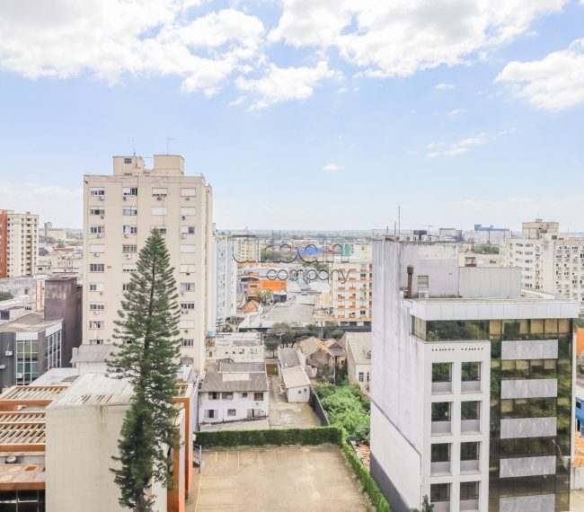 Apartamento com 133m², 3 quartos, 1 suíte, 2 vagas, no bairro Moinhos de Vento em Porto Alegre