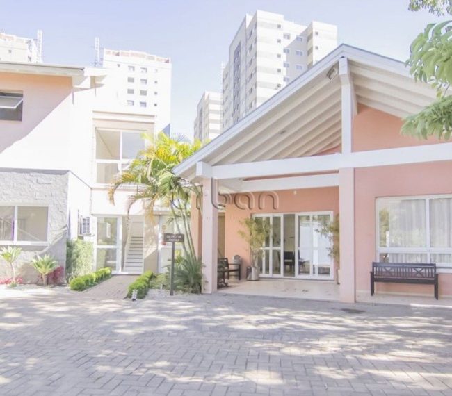 Casa em Condomínio com 257m², 3 quartos, 3 suítes, 4 vagas, no bairro Central Parque em Porto Alegre