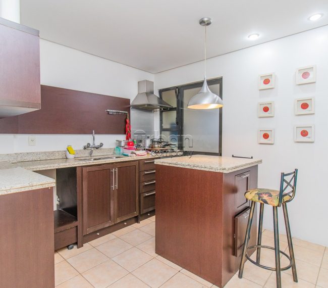 Apartamento com 149m², 3 quartos, 1 suíte, 3 vagas, no bairro Bela Vista em Porto Alegre