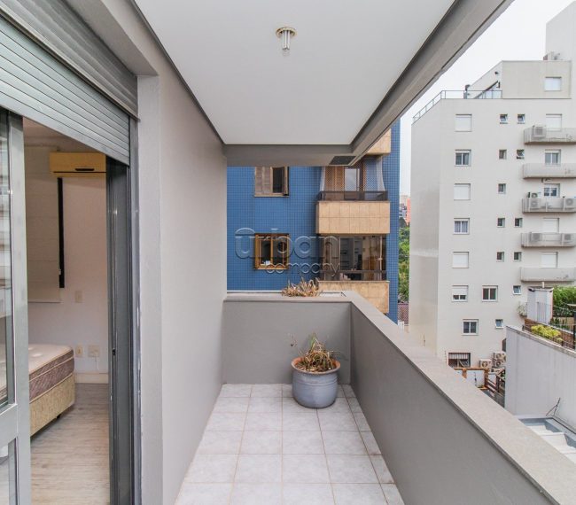 Apartamento com 149m², 3 quartos, 1 suíte, 3 vagas, no bairro Bela Vista em Porto Alegre