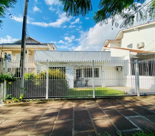 Casa com 112m², 3 quartos, 1 suíte, 2 vagas, no bairro Vila Ipiranga em Porto Alegre