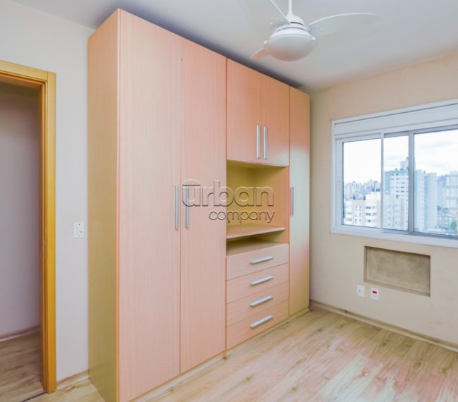 Apartamento com 78m², 3 quartos, 2 vagas, no bairro Santana em Porto Alegre