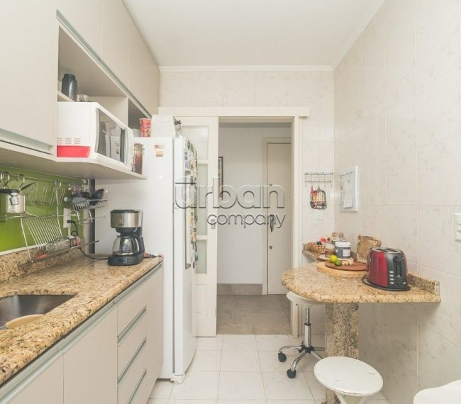 Apartamento com 76m², 2 quartos, 1 vaga, no bairro Moinhos de Vento em Porto Alegre