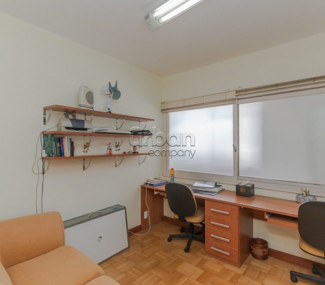 Apartamento com 167m², 3 quartos, 1 suíte, 1 vaga, no bairro Moinhos de Vento em Porto Alegre