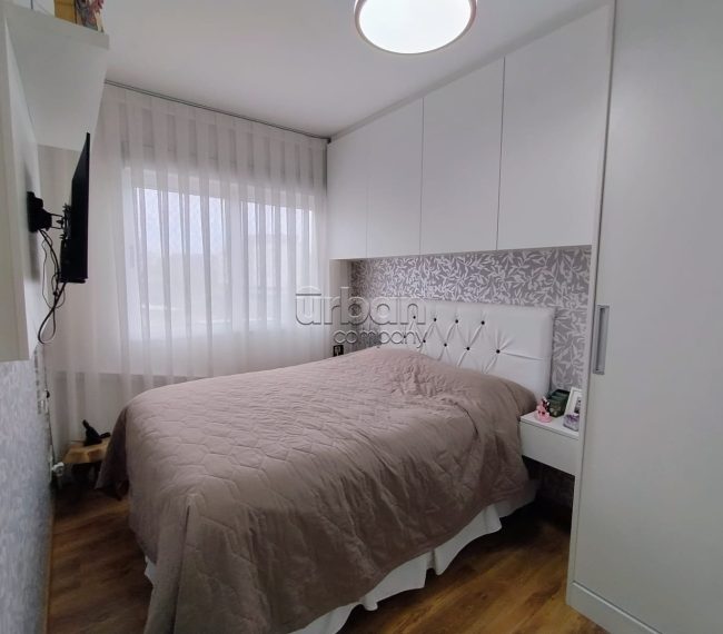 Apartamento com 57m², 2 quartos, 1 suíte, 2 vagas, no bairro Azenha em Porto Alegre