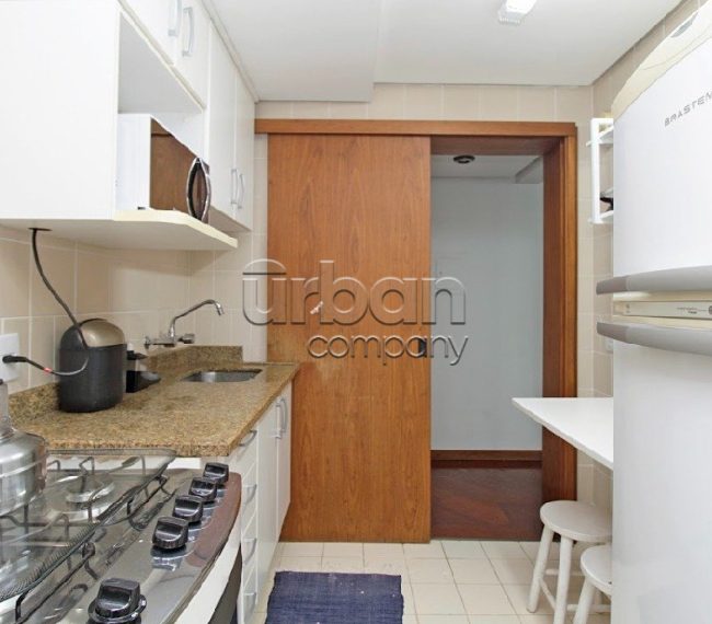 Apartamento com 58m², 2 quartos, 2 vagas, no bairro Menino Deus em Porto Alegre