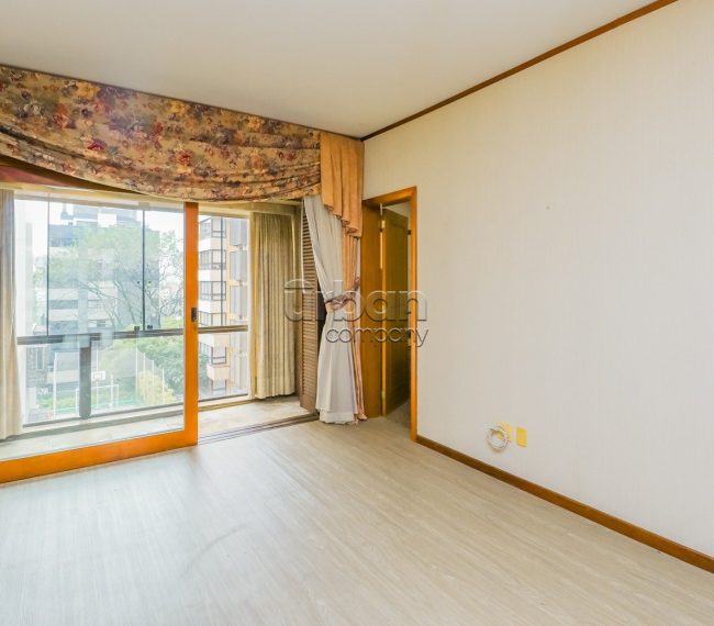 Apartamento com 315m², 3 quartos, 1 suíte, 2 vagas, no bairro Petrópolis em Porto Alegre