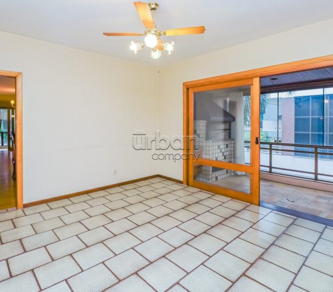 Apartamento com 315m², 3 quartos, 1 suíte, 2 vagas, no bairro Petrópolis em Porto Alegre