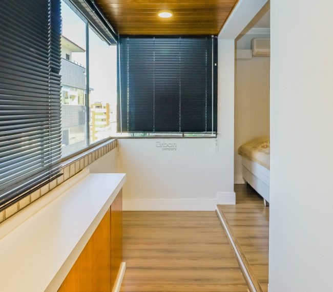 Apartamento com 101m², 2 quartos, 1 suíte, 1 vaga, no bairro Santana em Porto Alegre