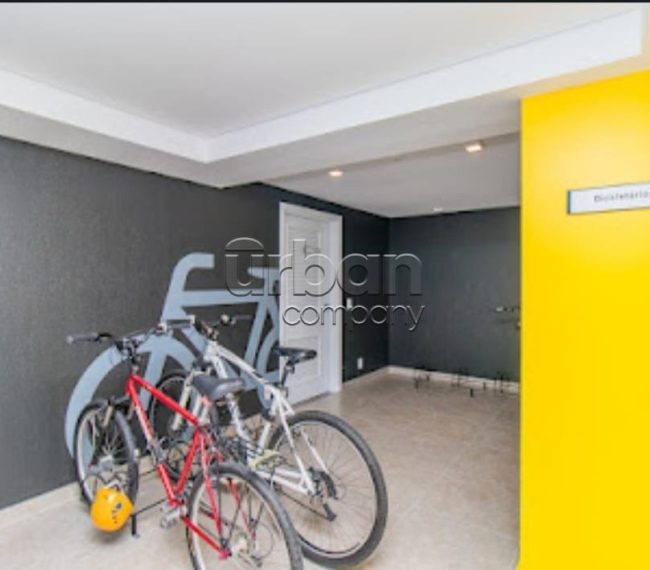 Apartamento com 81m², 3 quartos, 1 suíte, 2 vagas, no bairro Santana em Porto Alegre