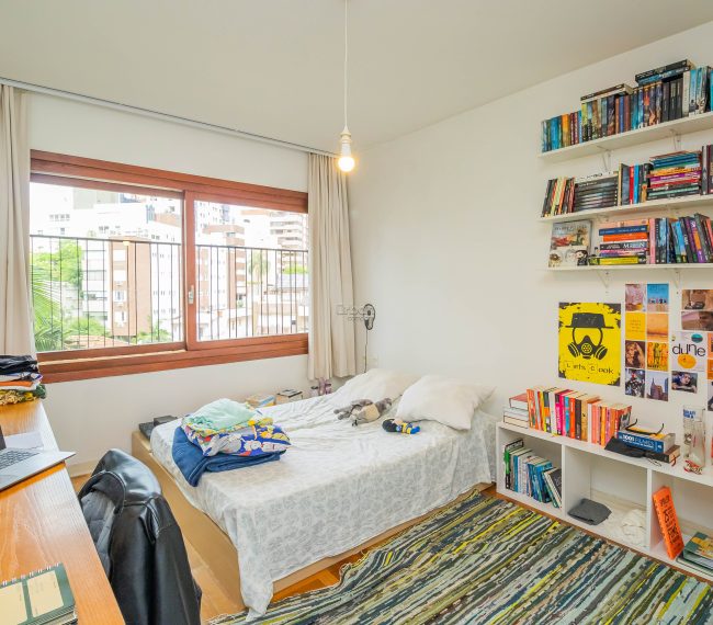 Apartamento com 174m², 3 quartos, 1 suíte, 2 vagas, no bairro Petrópolis em Porto Alegre