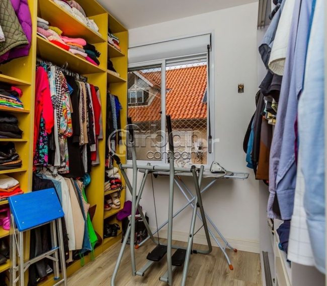 Casa em Condomínio com 156m², 3 quartos, 1 suíte, 2 vagas, no bairro Ecoville em Porto Alegre