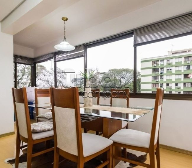 Apartamento com 92m², 3 quartos, 1 suíte, 1 vaga, no bairro Vila Ipiranga em Porto Alegre