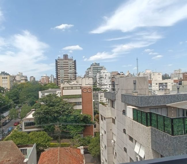 Apartamento com 77m², 2 quartos, 1 suíte, 1 vaga, no bairro Moinhos de Vento em Porto Alegre