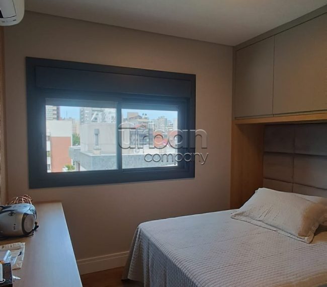 Apartamento com 77m², 2 quartos, 1 suíte, 1 vaga, no bairro Moinhos de Vento em Porto Alegre