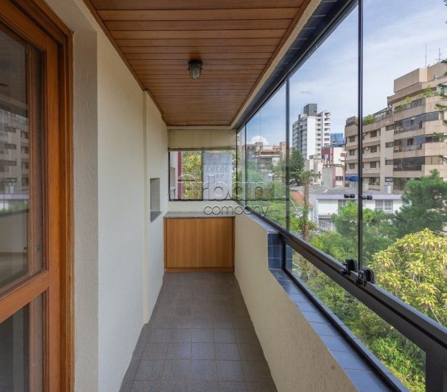 Apartamento com 66m², 2 quartos, 1 vaga, no bairro Auxiliadora em Porto Alegre