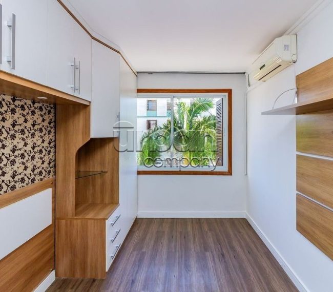 Apartamento com 74m², 2 quartos, 1 vaga, no bairro Menino Deus em Porto Alegre