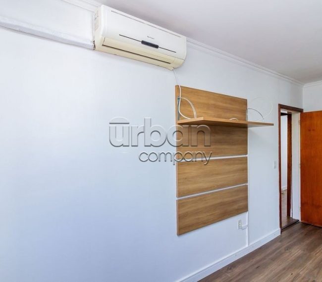 Apartamento com 74m², 2 quartos, 1 vaga, no bairro Menino Deus em Porto Alegre