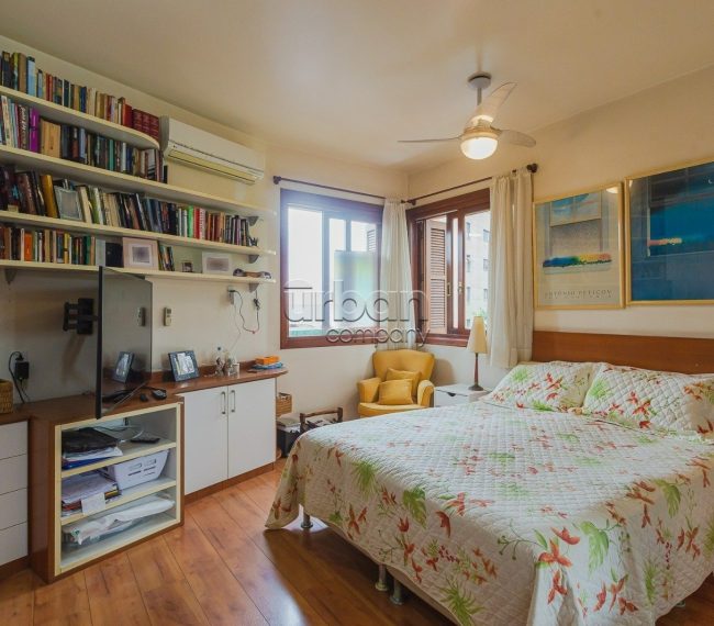 Apartamento com 134m², 3 quartos, 1 suíte, 2 vagas, no bairro Rio Branco em Porto Alegre