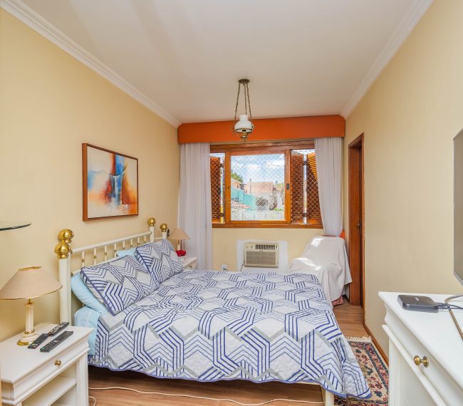 Apartamento com 193m², 2 quartos, 1 suíte, 1 vaga, no bairro Jardim Planalto em Porto Alegre