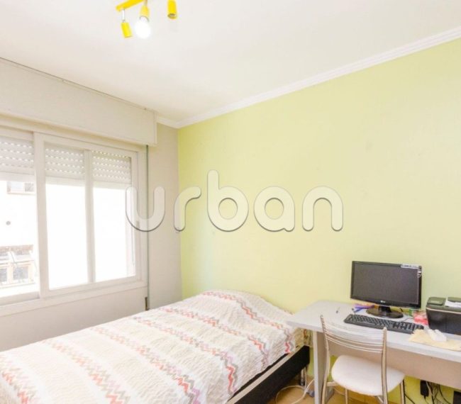 Apartamento com 104m², 3 quartos, 1 suíte, 1 vaga, no bairro Petrópolis em Porto Alegre