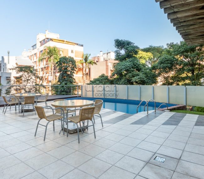 Apartamento com 104m², 3 quartos, 1 suíte, 2 vagas, no bairro Bela Vista em Porto Alegre