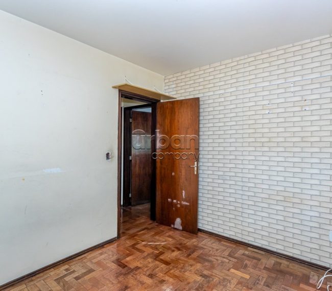 Apartamento com 80m², 3 quartos, 1 suíte, 2 vagas, no bairro Cristo Redentor em Porto Alegre