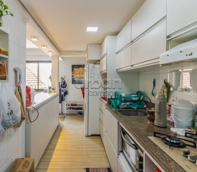 Apartamento com 80m², 3 quartos, 1 suíte, 2 vagas, no bairro Rio Branco em Porto Alegre