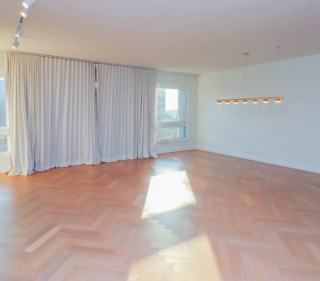 Apartamento com 154m², 3 quartos, 3 suítes, 3 vagas, no bairro Auxiliadora em Porto Alegre